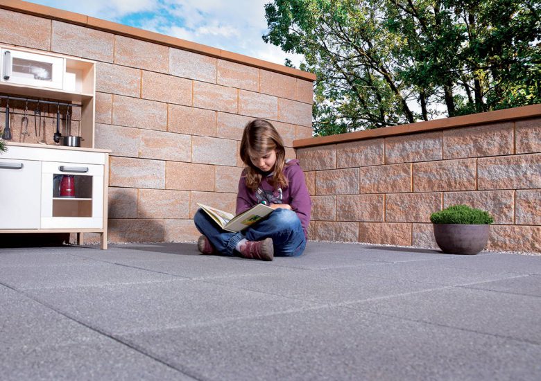 Lomljeni zidak škarpa ograja